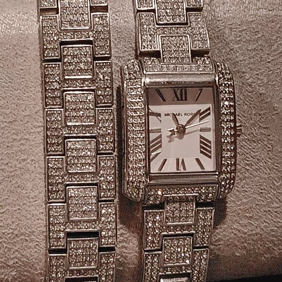 Michael kors watch - Picture 6 of 8